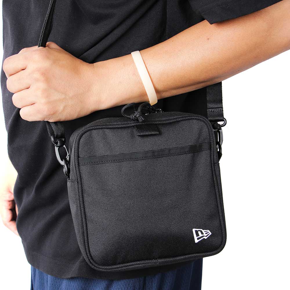 box logo shoulder pouch black bag with print