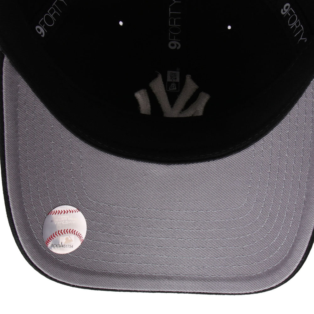 new era new york yankees navy chainstitch 9forty unstructured adjustable cap detail and color