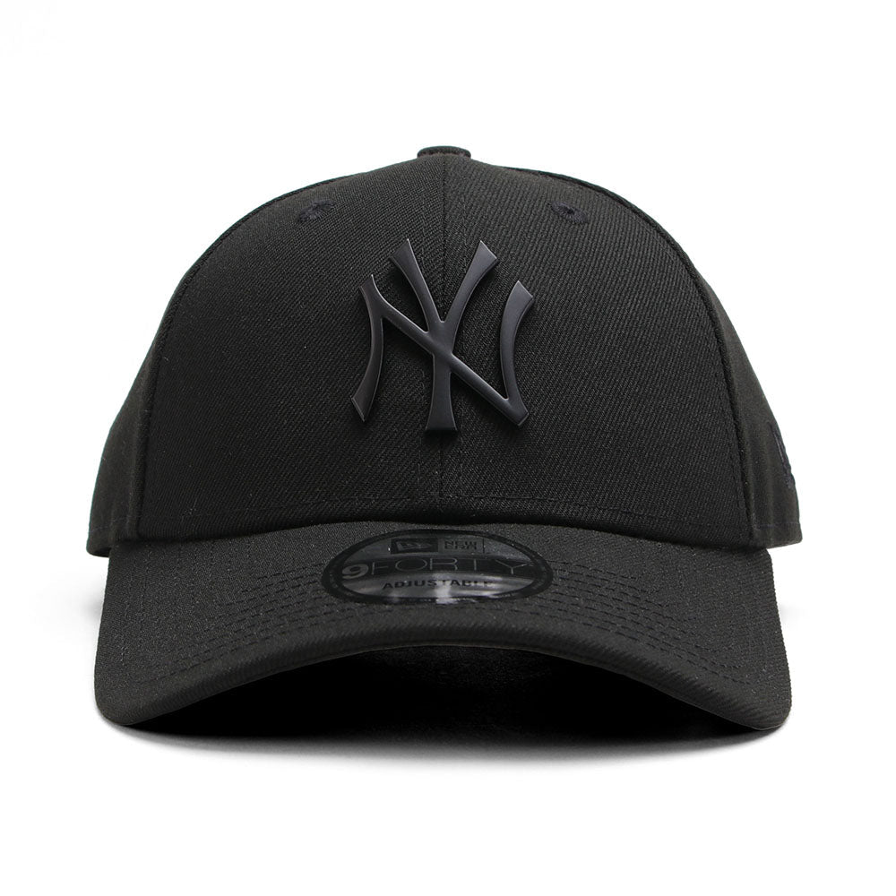 new era new york yankees metal badge ss26 black 9forty adjustable cap 1 opposite