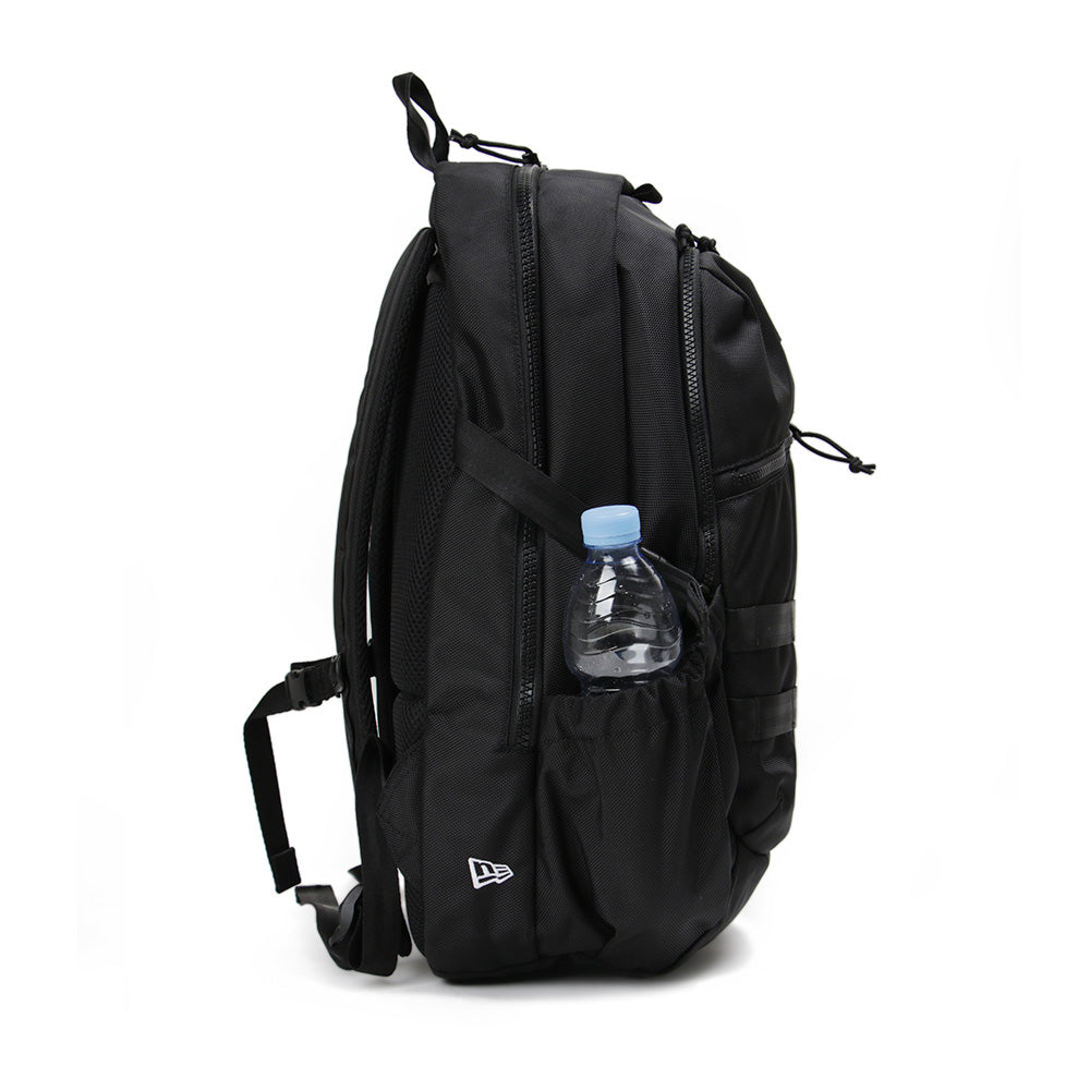 square logo black 33l urban backpack