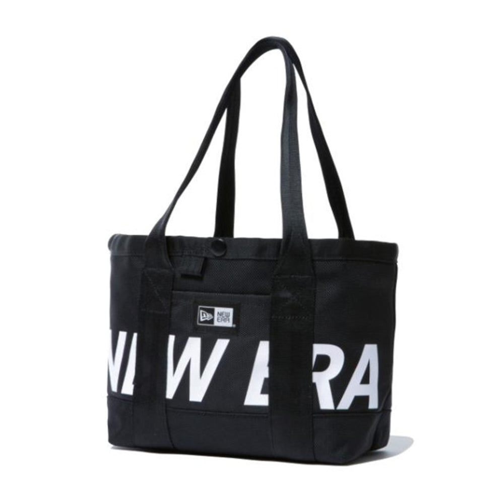 wordmark print black white tote bag back