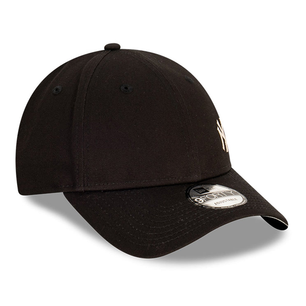 new york yankees flawless seasonal black 9forty snapback cap logo and print