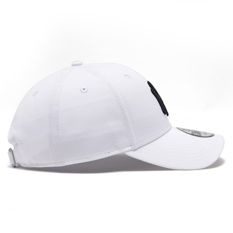 new york yankees mlb black on white 9forty adjustable cap detail and color