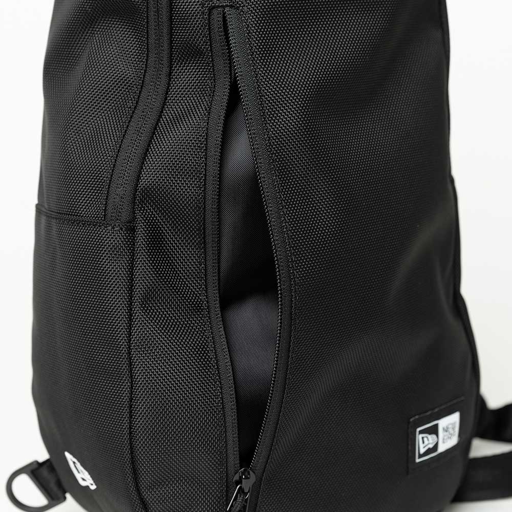8l black sling body bag other details