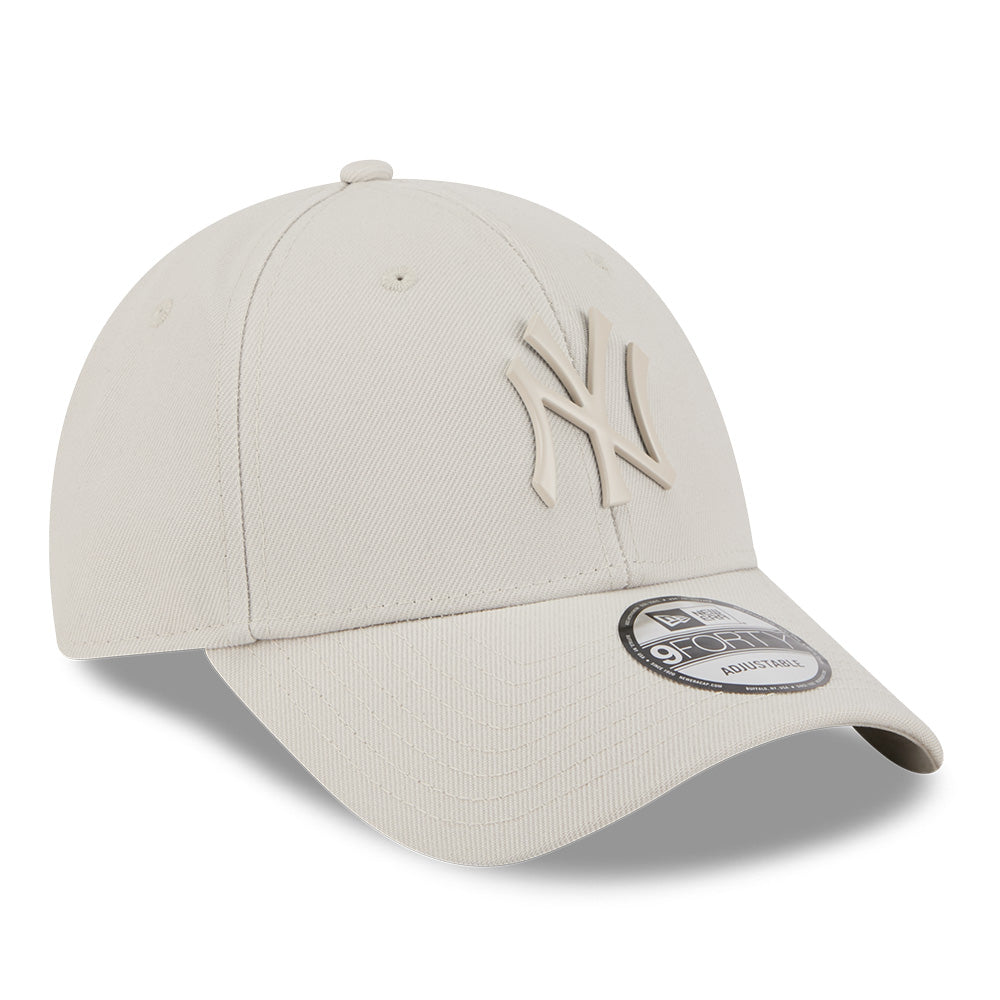 new era new york yankees metal badge ss26 stone 9forty adjustable cap logo and print
