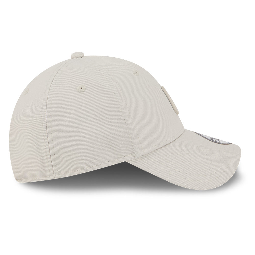 new era new york yankees metal badge ss26 stone 9forty adjustable cap opposite side or other angle view