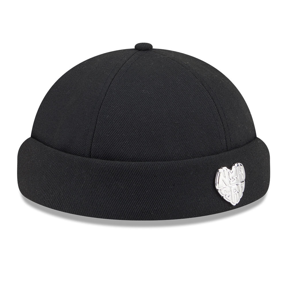valentines pack black skully detail and color