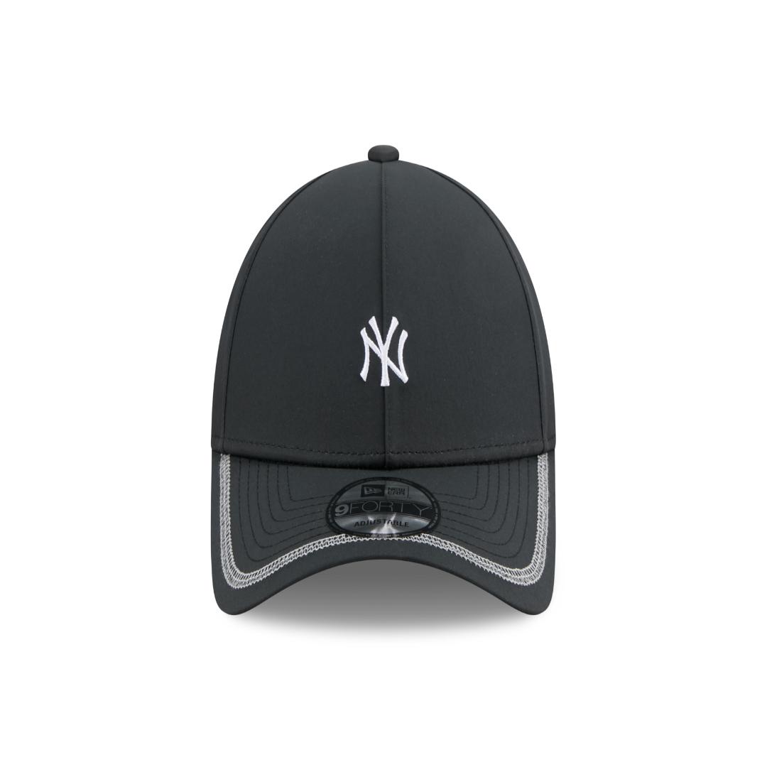 New York Yankees Gore-Tex Black 9FORTY Unstructured Cap