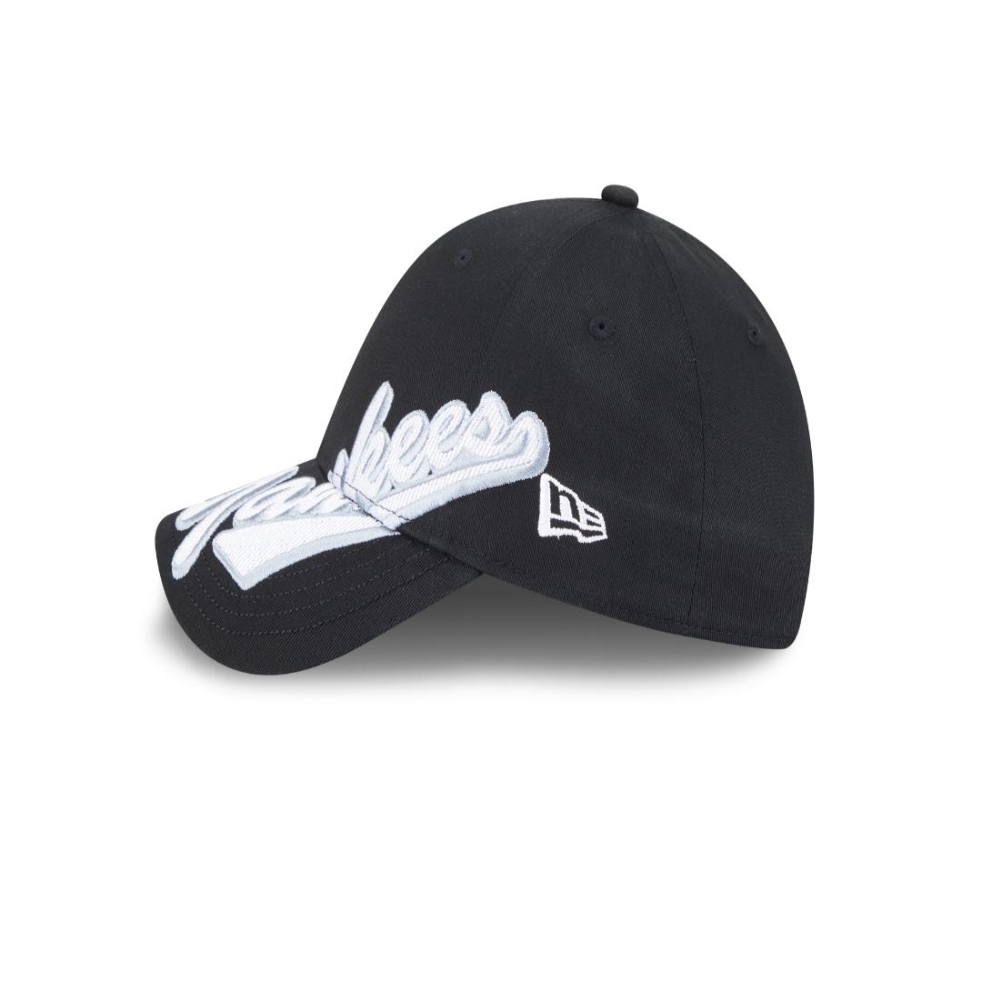 New York Yankees Mix League Cross Panel Black 9FORTY Adjustable Cap