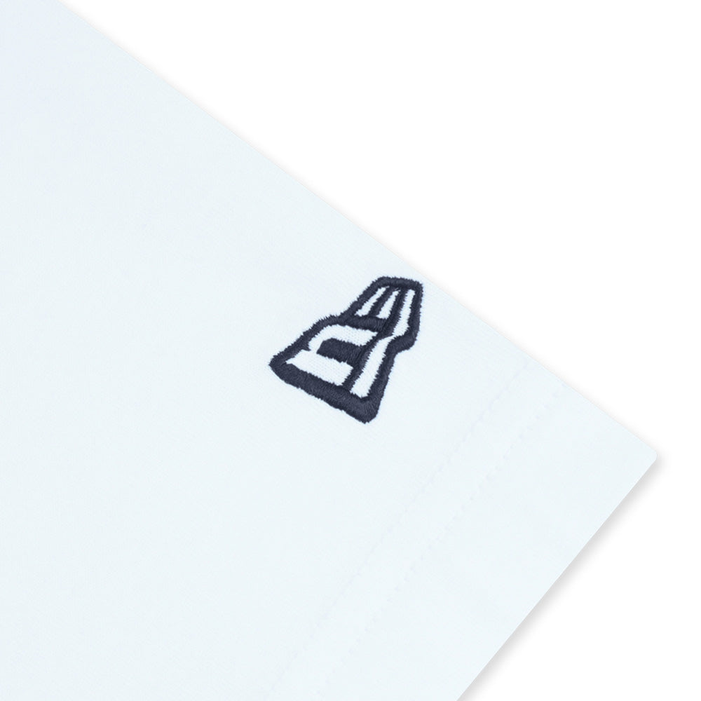 graphic pack jan white coolera short sleeve t shirt tag and close up