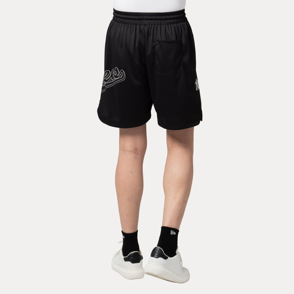 new york yankees mix league cross panels black basketball shorts with print