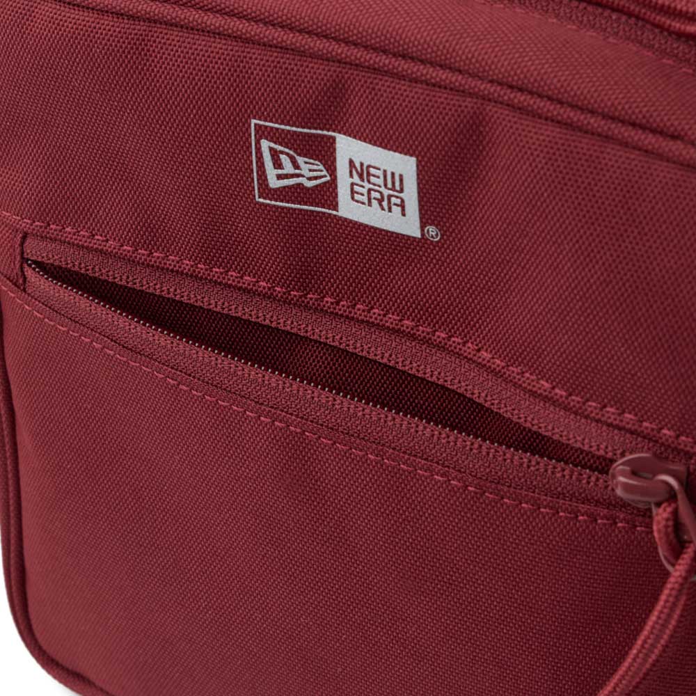 logo burgundy square shoulder pouch bag