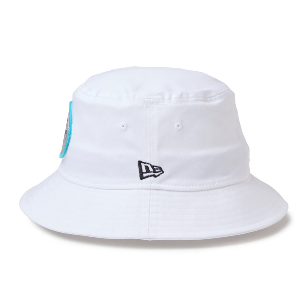 new era script oval patch white golf bucket hat side