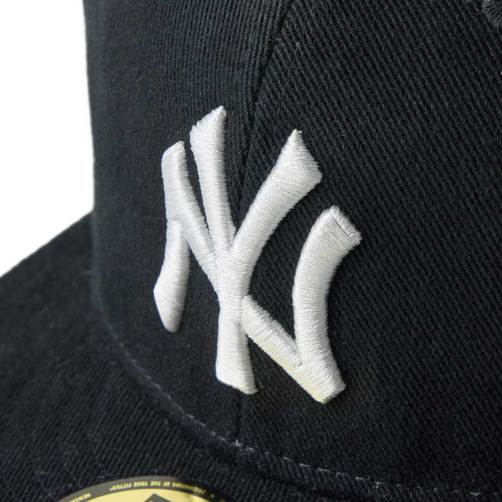 New York Yankees Damaged Twill Black 59FIFTY Fitted Cap