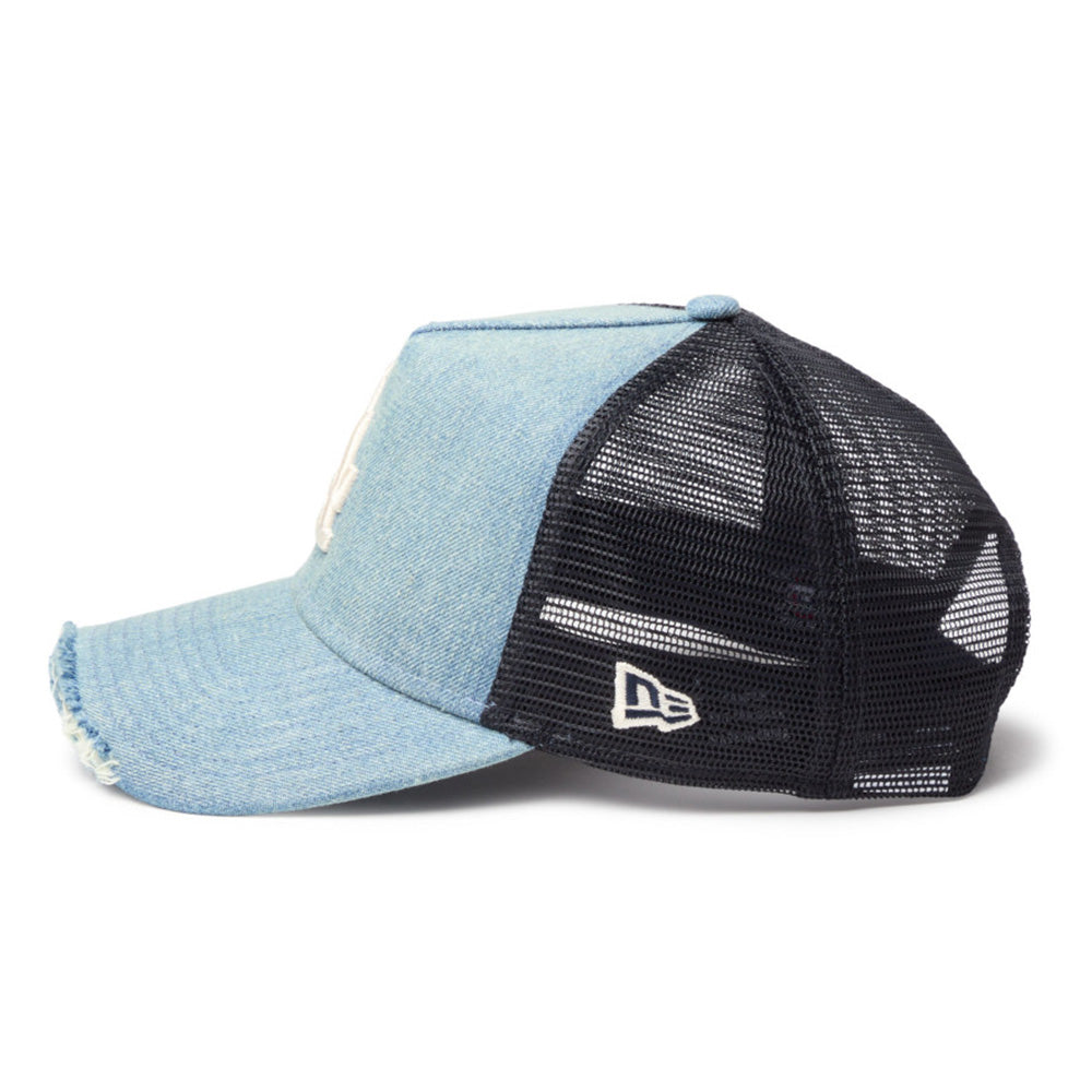 New Era Los Angeles Dodgers Damaged Cap Washed Denim 9FORTY A-Frame Trucker Cap
