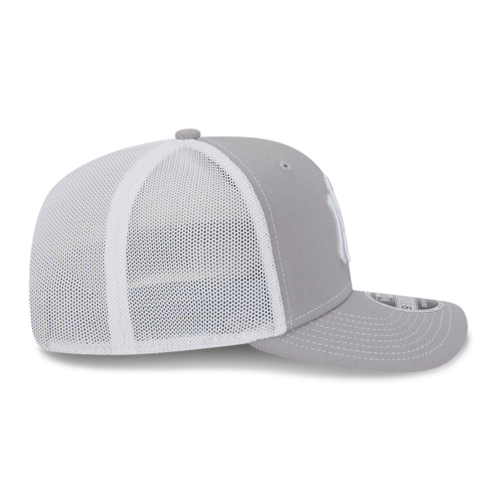 new era new york yankees contrast grey white 9seventy stretch snapback trucker cap opposite side or other angle view