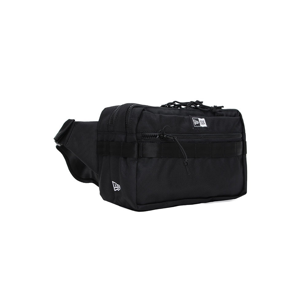 logo 7l black square waist bag