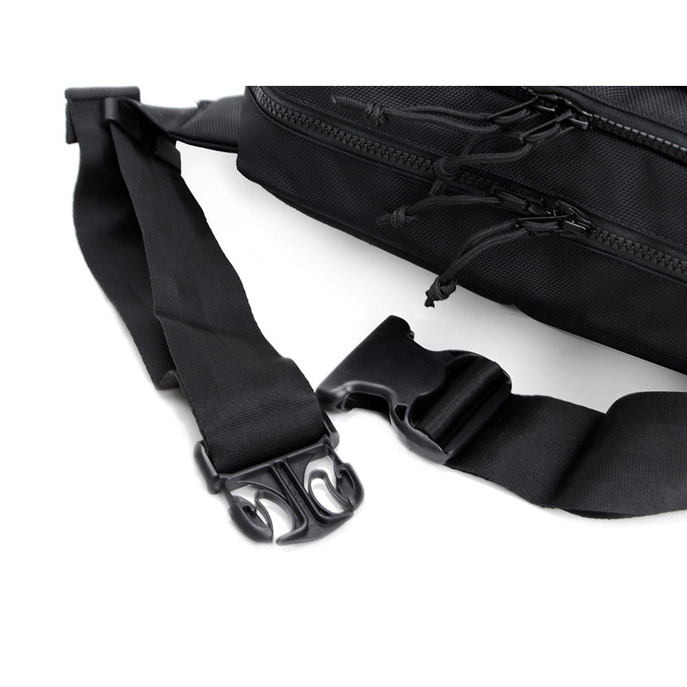 logo 7l black square waist bag